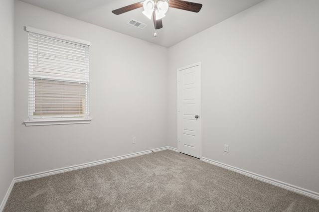 1008 Wingjet Way, Fort Worth, TX 76131