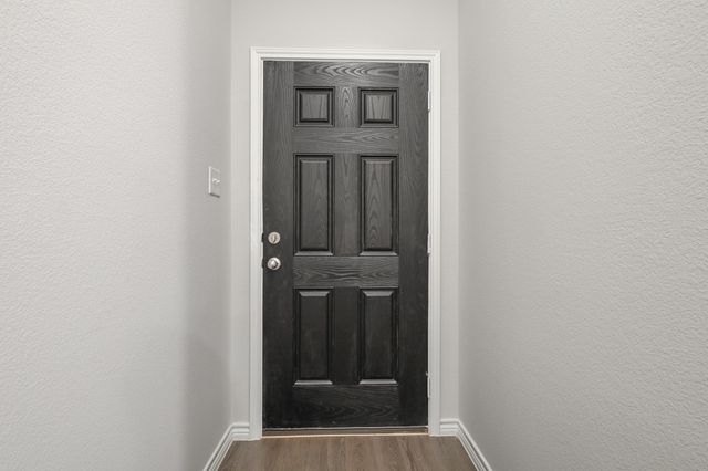1008 Wingjet Way, Fort Worth, TX 76131