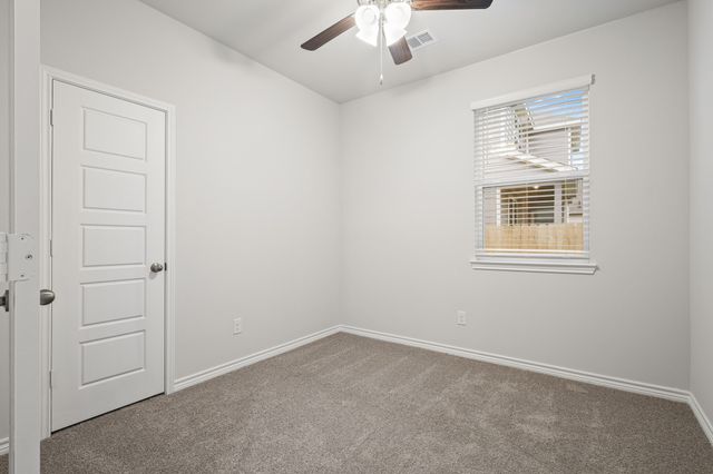 1008 Wingjet Way, Fort Worth, TX 76131