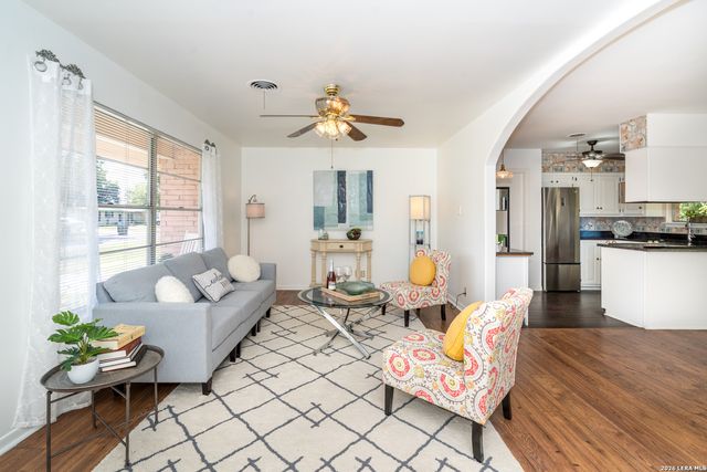 309 MAPLE DR, Schertz, TX 78154