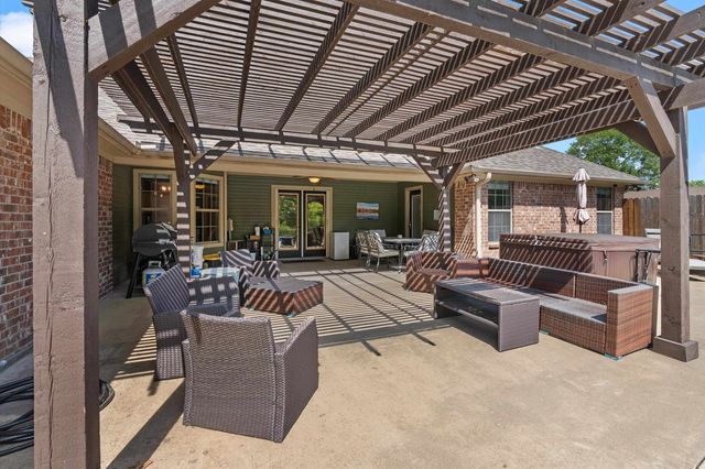 175 Kayla Lane, Longview, TX 75602
