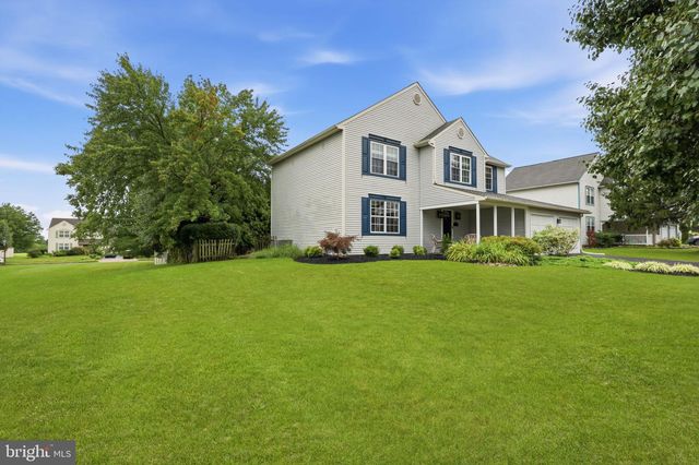 50 COPPERLEAF DR, Newtown, PA 18940