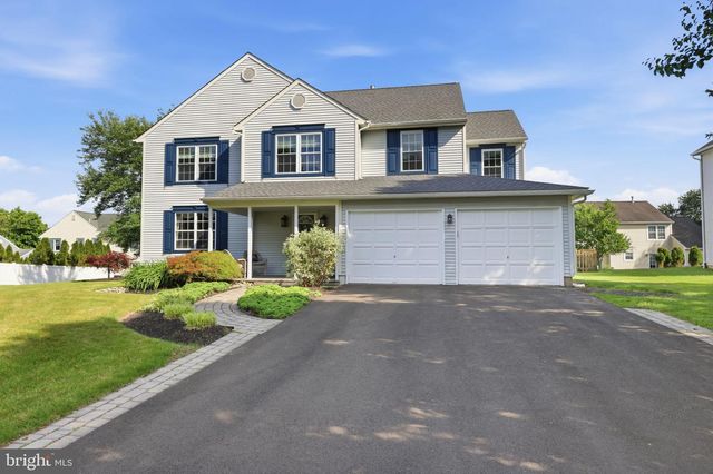50 COPPERLEAF DR, Newtown, PA 18940