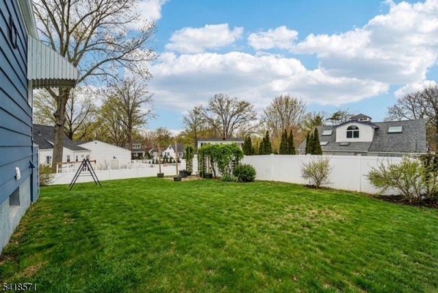 470 Capitol Rd, New Milford Boro, NJ 07646