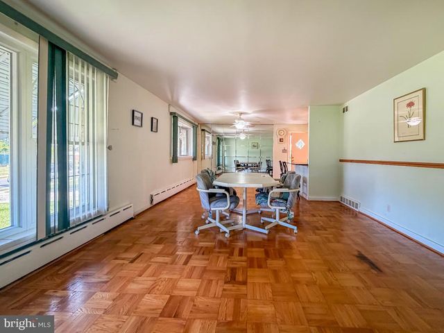 9601 DEDAKER ST, Philadelphia, PA 19115