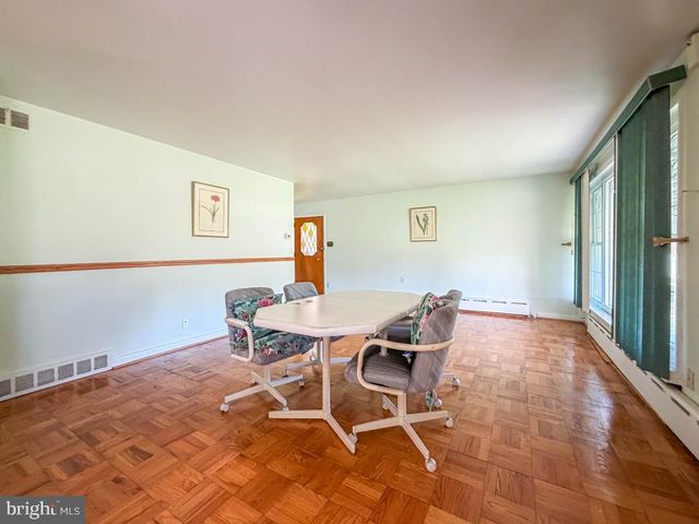 9601 DEDAKER ST, Philadelphia, PA 19115