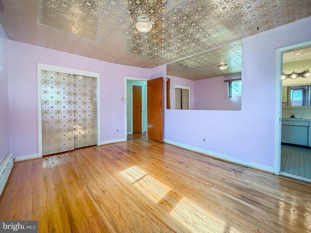 9601 DEDAKER ST, Philadelphia, PA 19115