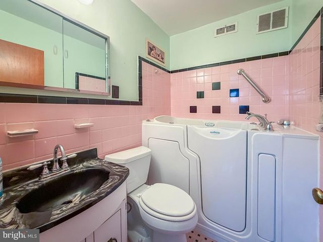 9601 DEDAKER ST, Philadelphia, PA 19115