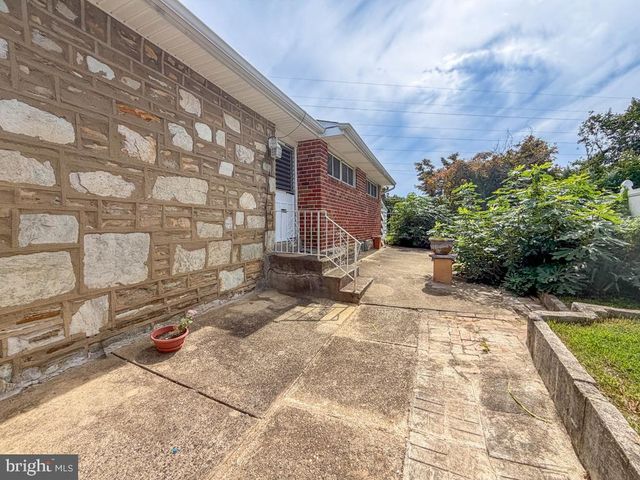 9601 DEDAKER ST, Philadelphia, PA 19115