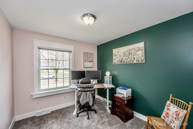 3766 Parkland Avenue, Wyoming, MI 49509