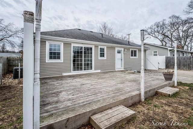 3766 Parkland Avenue, Wyoming, MI 49509