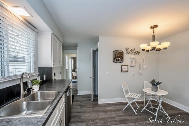 3766 Parkland Avenue, Wyoming, MI 49509