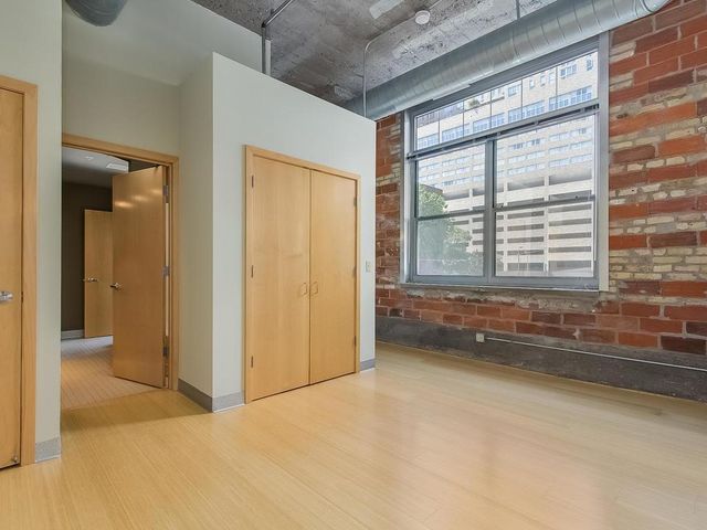 521 S 7th Street 204, Minneapolis, MN 55415