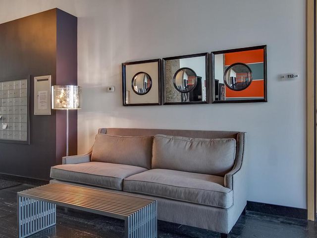 521 S 7th Street 204, Minneapolis, MN 55415