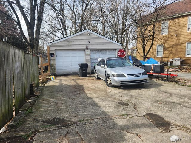 7123 Fairpark Avenue, Cincinnati, OH 45216