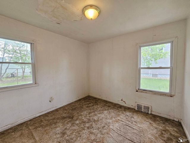 8620 Central Street, Detroit, MI 48204