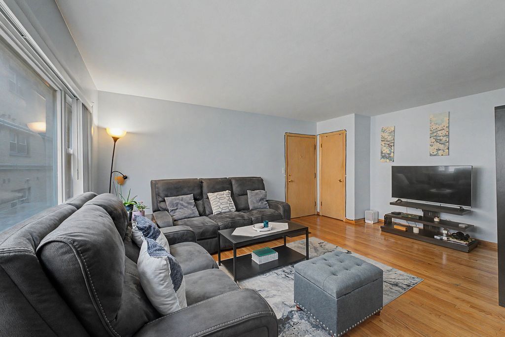 6043 N Northwest Highway 5, Chicago, IL 60631 — photo 5