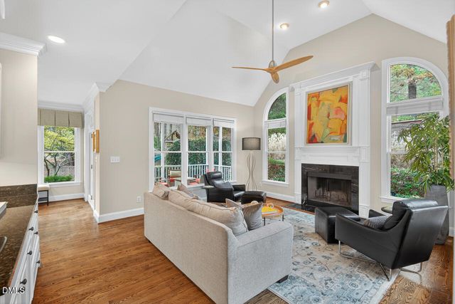 100 Palmyra Place, Chapel Hill, NC 27514