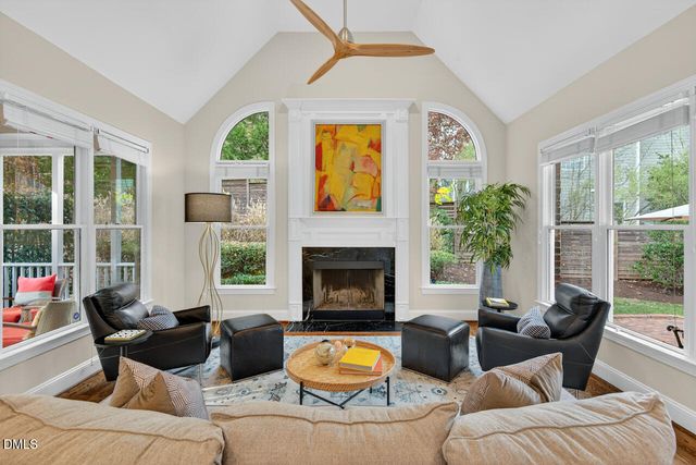 100 Palmyra Place, Chapel Hill, NC 27514