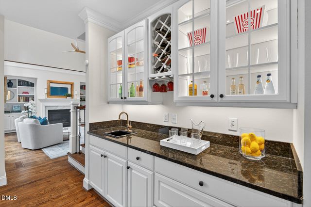 100 Palmyra Place, Chapel Hill, NC 27514