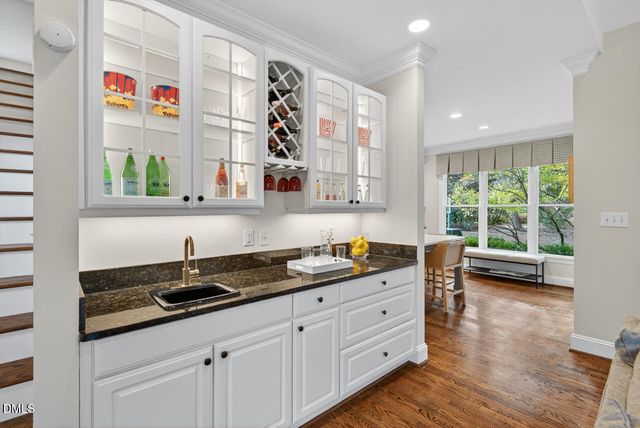 100 Palmyra Place, Chapel Hill, NC 27514