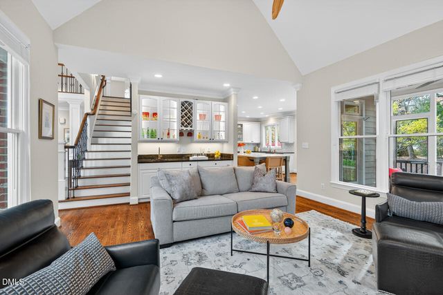 100 Palmyra Place, Chapel Hill, NC 27514