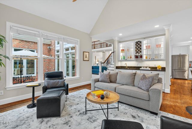 100 Palmyra Place, Chapel Hill, NC 27514