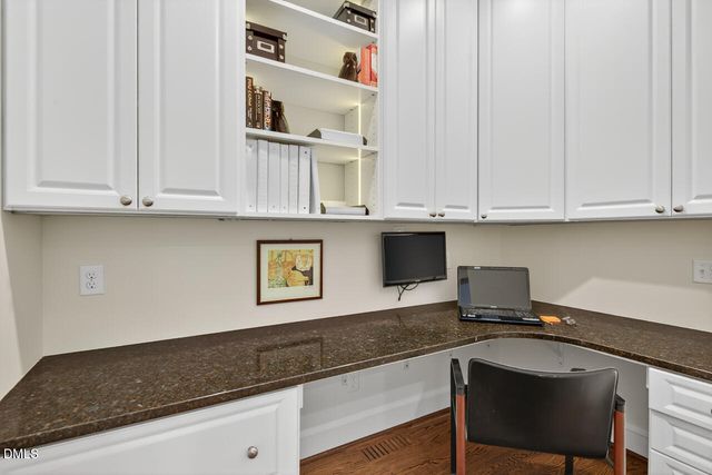 100 Palmyra Place, Chapel Hill, NC 27514