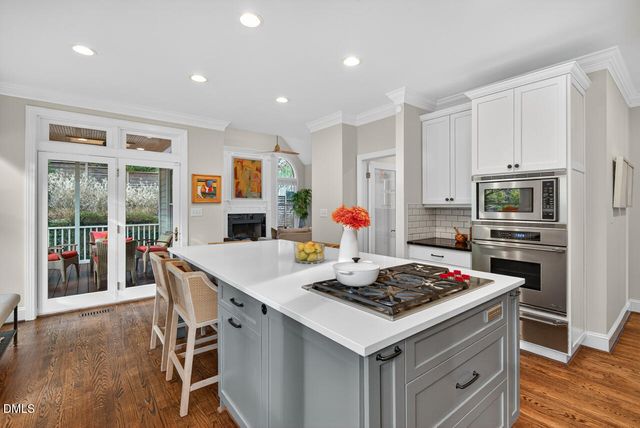 100 Palmyra Place, Chapel Hill, NC 27514