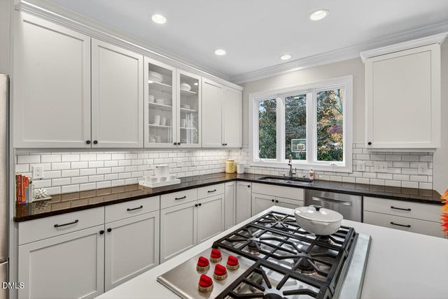 100 Palmyra Place, Chapel Hill, NC 27514