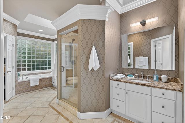 100 Palmyra Place, Chapel Hill, NC 27514