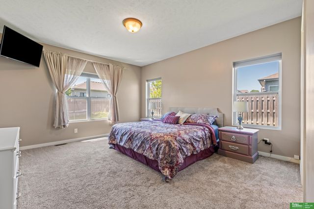 7804 S 195th Street, Gretna, NE 68028