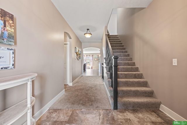 7804 S 195th Street, Gretna, NE 68028