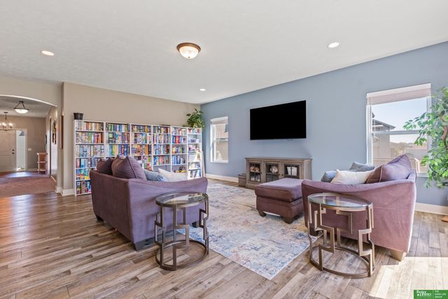 7804 S 195th Street, Gretna, NE 68028