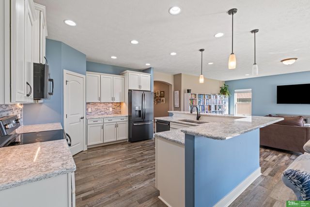7804 S 195th Street, Gretna, NE 68028