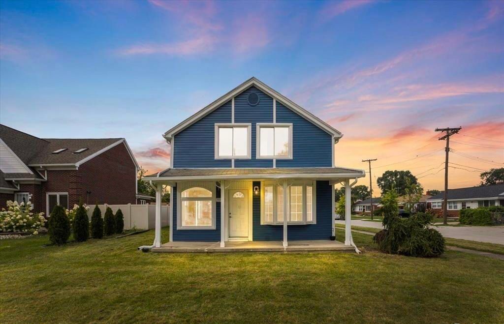19903 Martin Road, Saint Clair Shores City, MI 48081