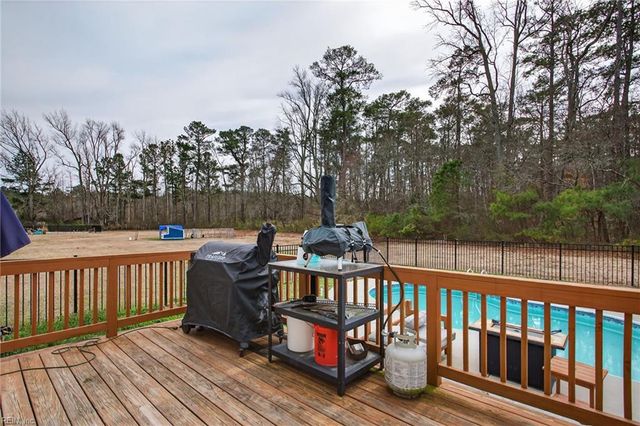 6501 Leafwood RD, Suffolk, VA 23437