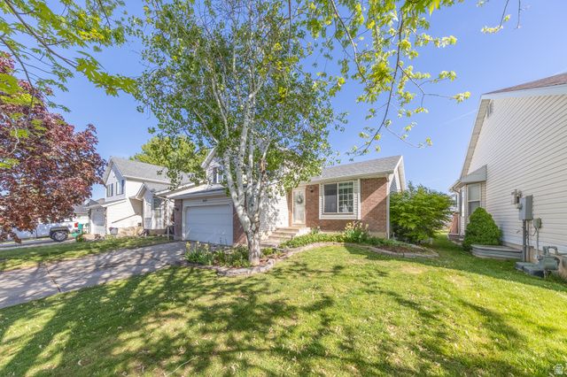 327 W 75 S, Clearfield, UT 84015