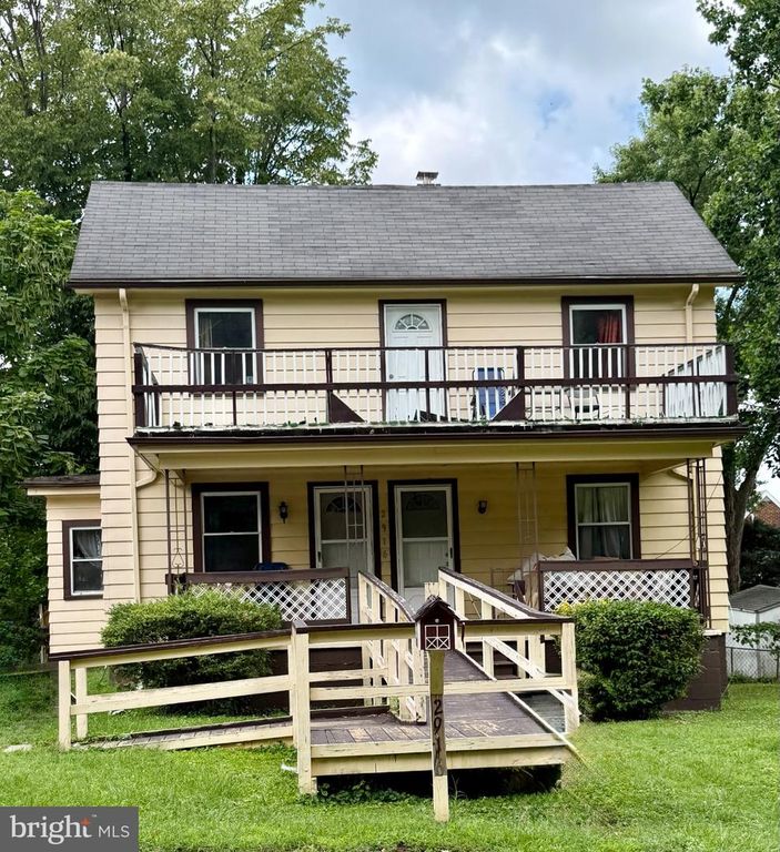2916 CHARLESTON AVE, Halethorpe, MD 21227
