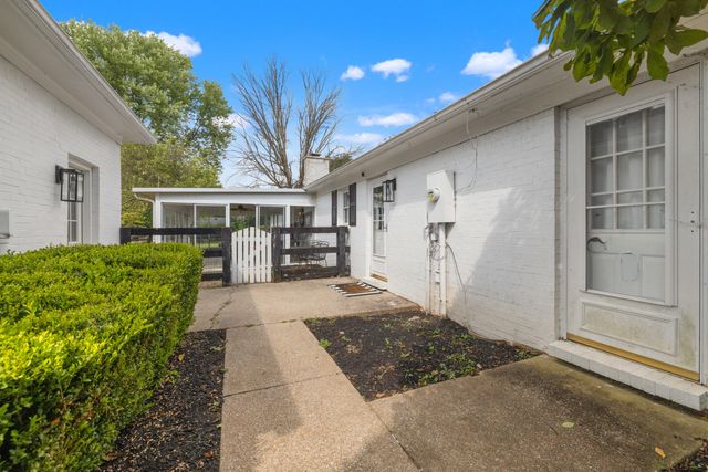 3352 Huntertown Road, Versailles, KY 40383