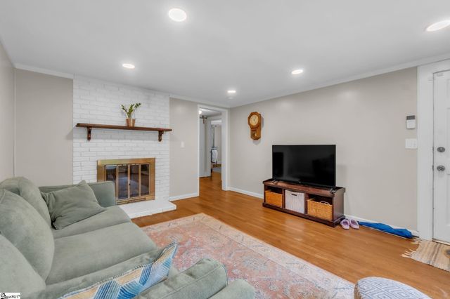 5 Jones Circle, Greenville, SC 29617
