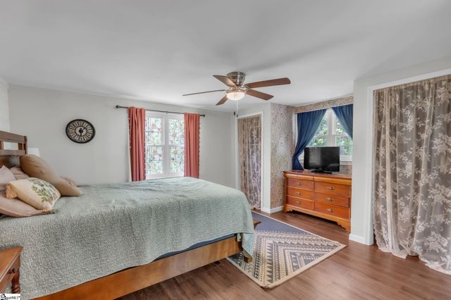 5 Jones Circle, Greenville, SC 29617