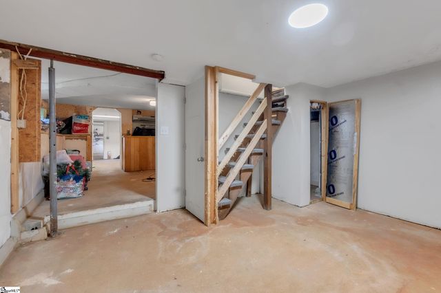 5 Jones Circle, Greenville, SC 29617
