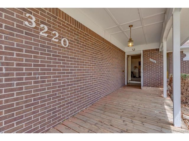 3220 S Fulton Ct, Denver, CO 80231