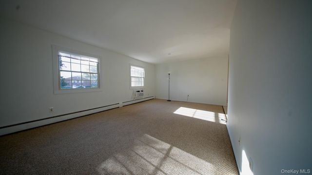 460 Old Town Road 24H, Port Jefferson Station, NY 11776