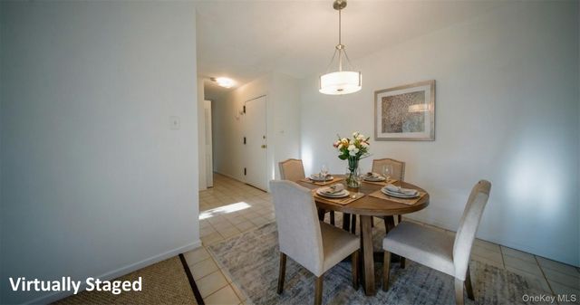 460 Old Town Road 24H, Port Jefferson Station, NY 11776