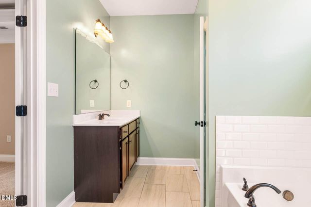 228 Scarlet Oak, Clayton, NC 27520