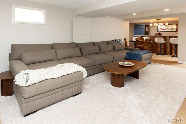 12135 Eddie And Park Road, Crestwood, MO 63126