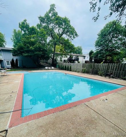 12135 Eddie And Park Road, Crestwood, MO 63126