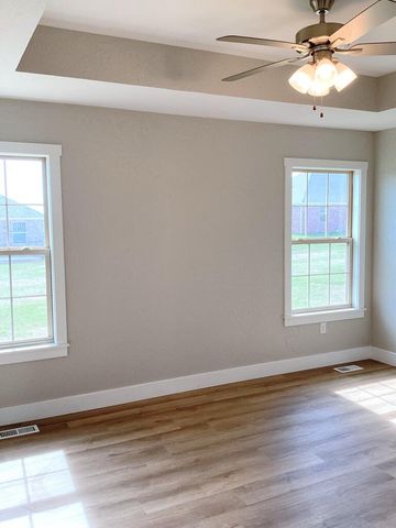 3800 W Riley Street, Bolivar, MO 65613